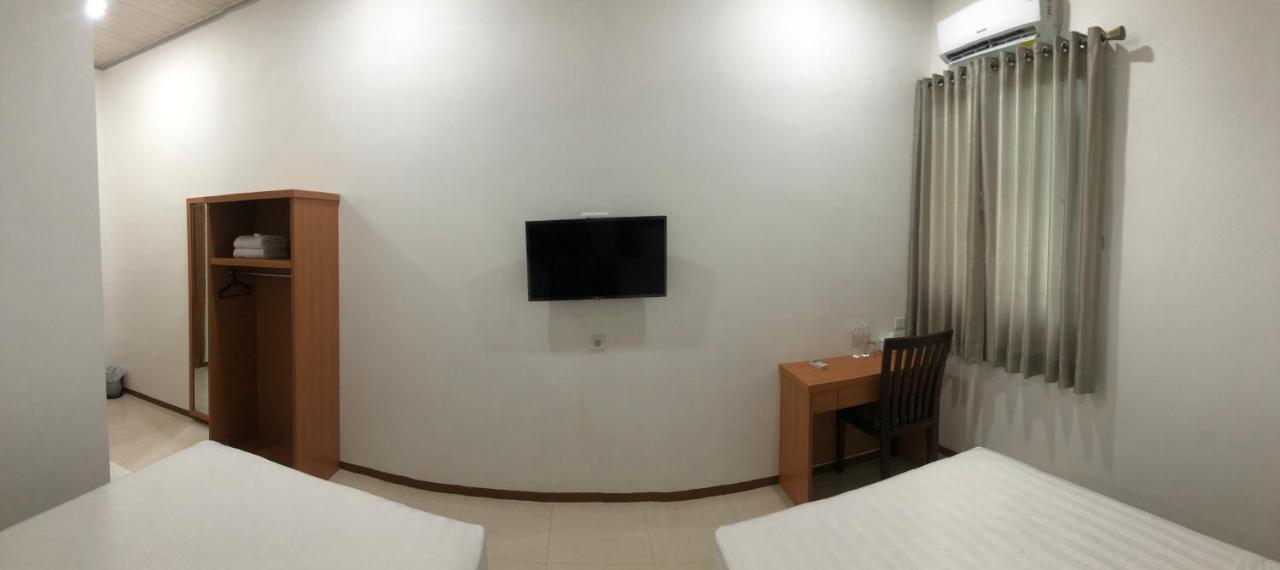 Aurora Hotel Siliwangi Cirebon Exteriör bild