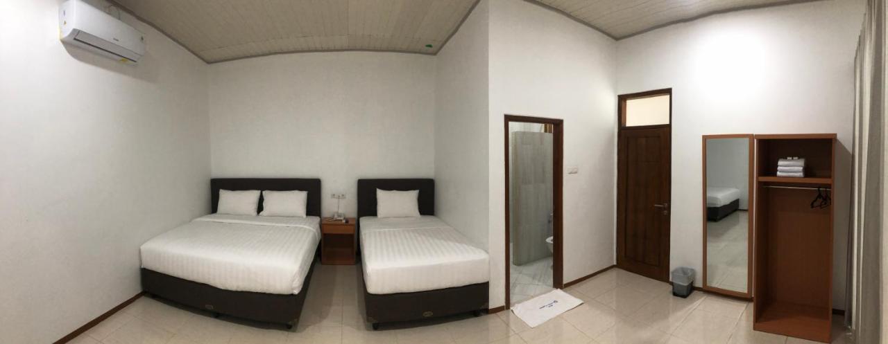 Aurora Hotel Siliwangi Cirebon Exteriör bild